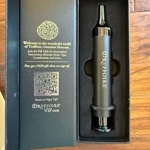 NIB Truffoire Black Truffle Instant Repair Syringe. .42 oz